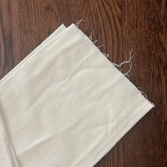 Reformation Pleated Jean - Picture 3 of 7